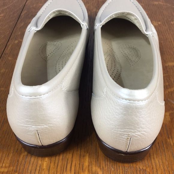 SAS Simplify Pearl Leather Tripad Comfort Walking Loafers NEW 9.5 S - Picture 7 of 9